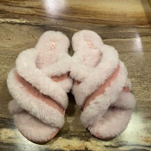 Ugg Scuffette size 6 new with box! Pink